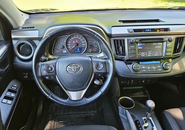 Toyota RAV4 cena 67900 przebieg: 163000, rok produkcji 2013 z Warszawa małe 211